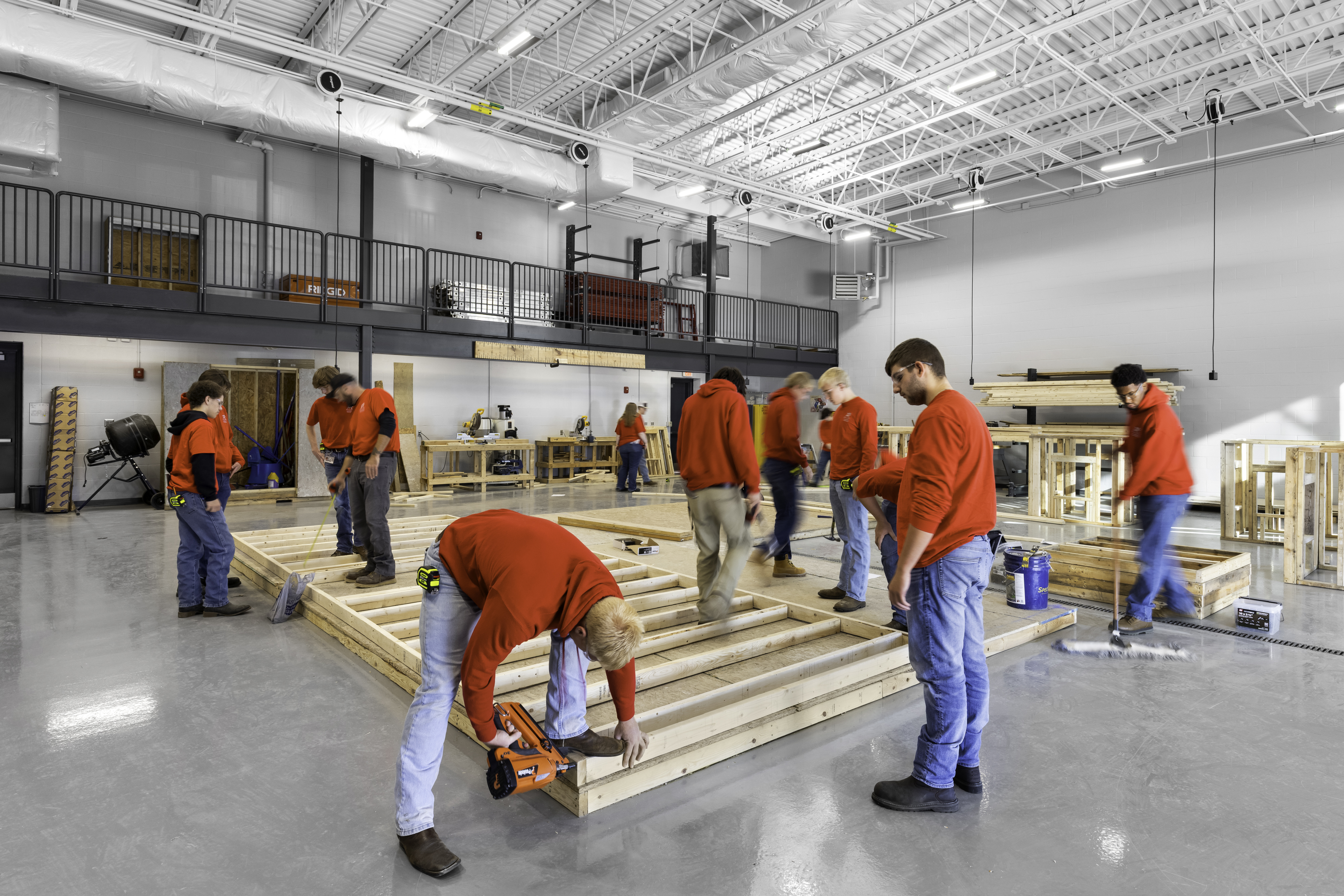 students in the trades lab addition at Pickaway-Ross