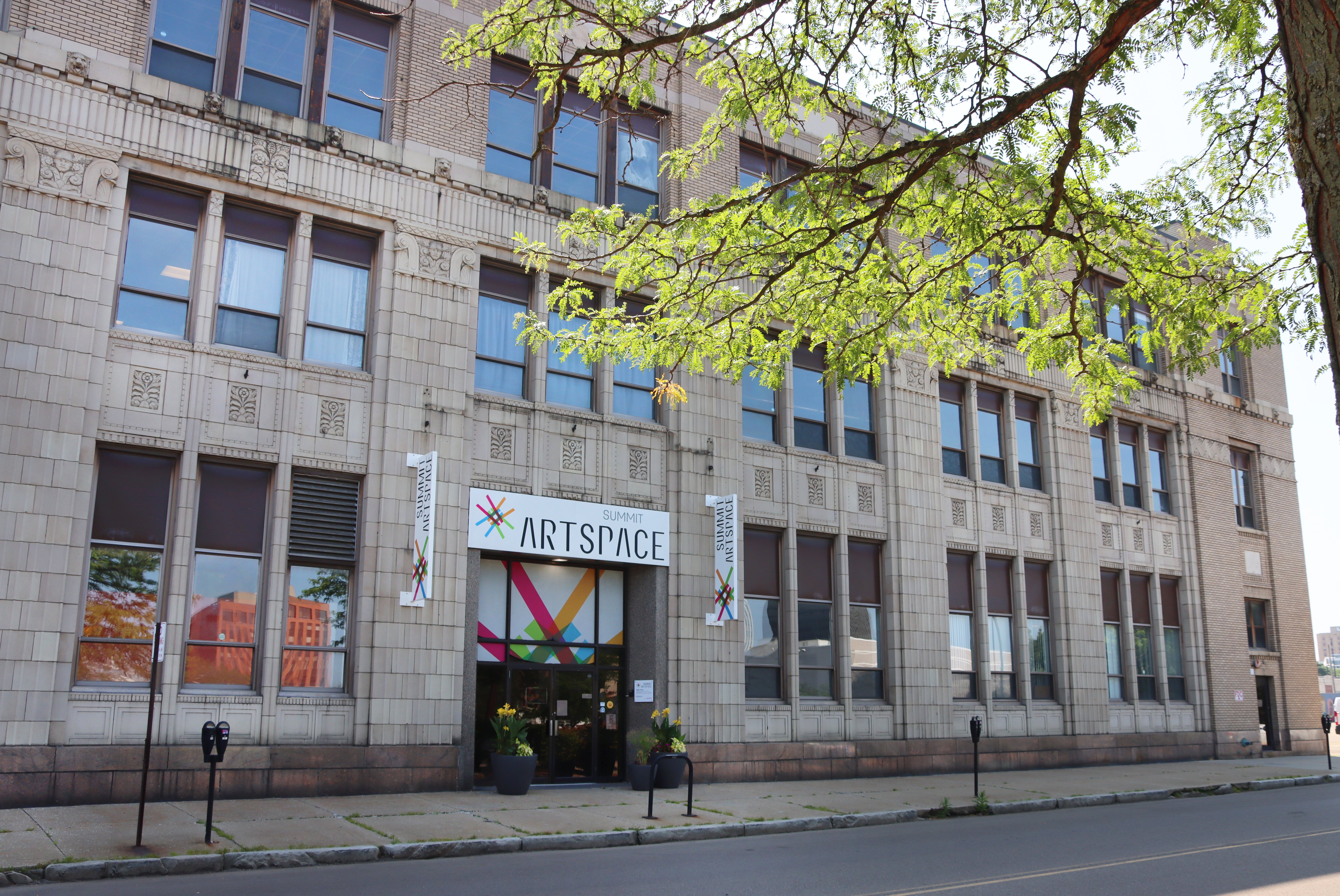 Summit Artspace