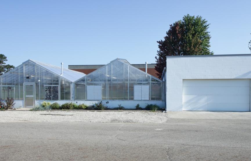 Oakwood Middle School Greenhouse 