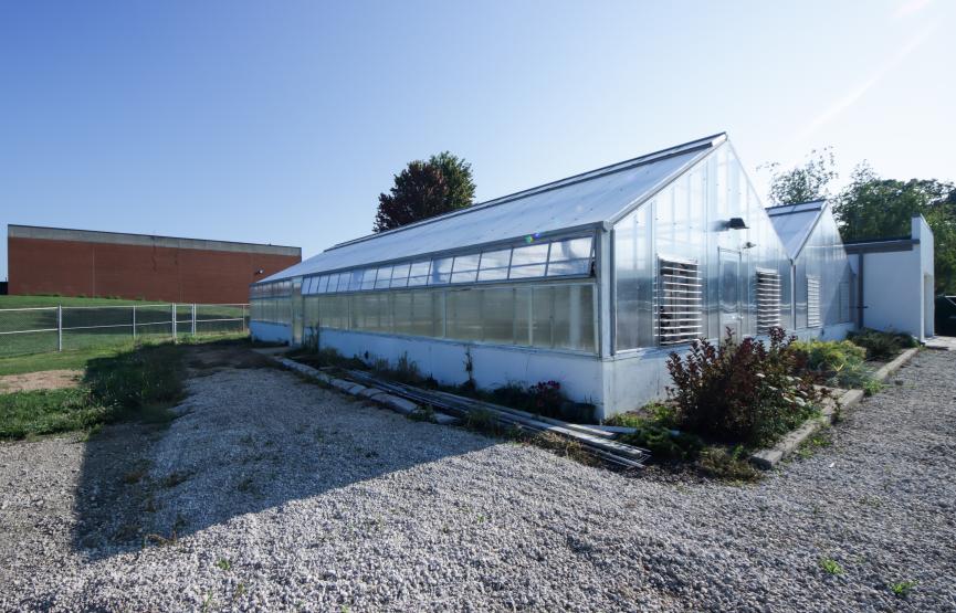 Oakwood Middle School Greenhouse 