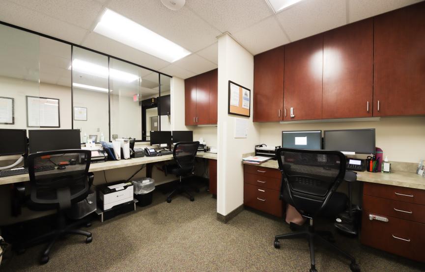 Crystal Clinic Pain Management Office 